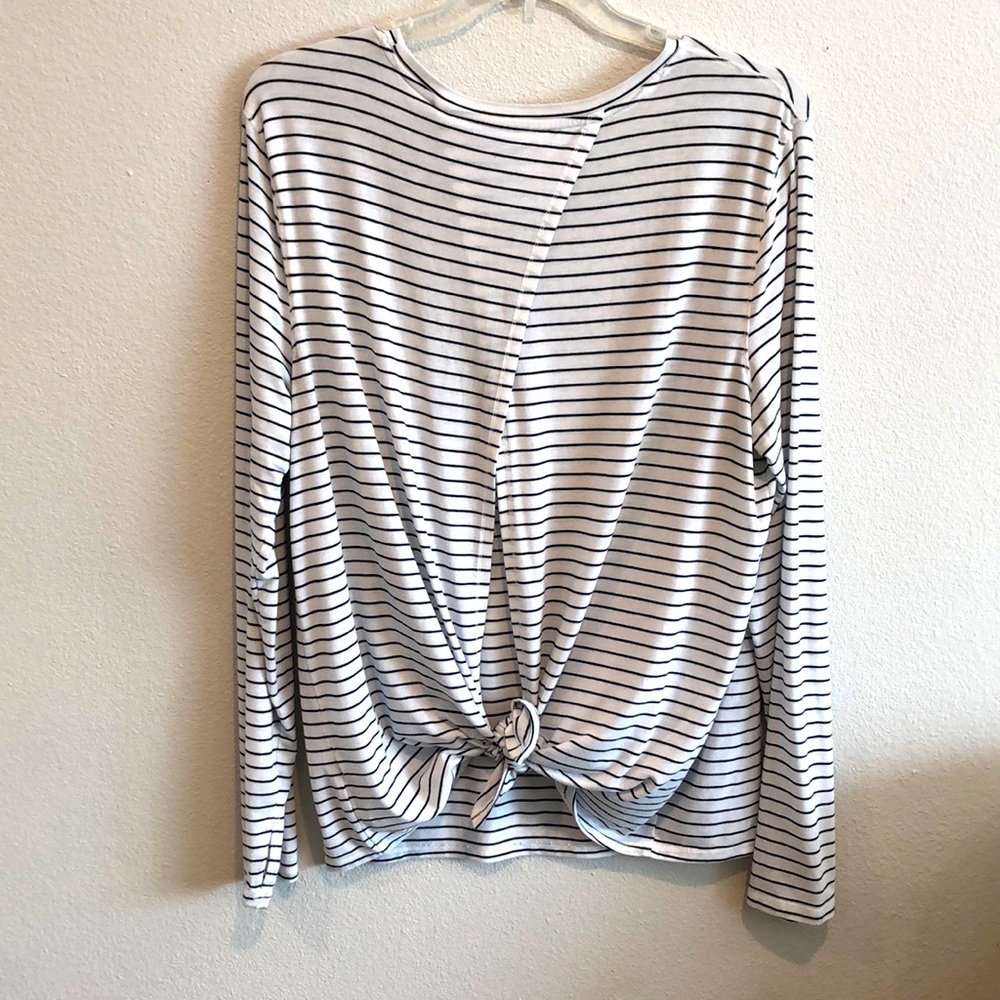 Old Navy Active Open Back Top